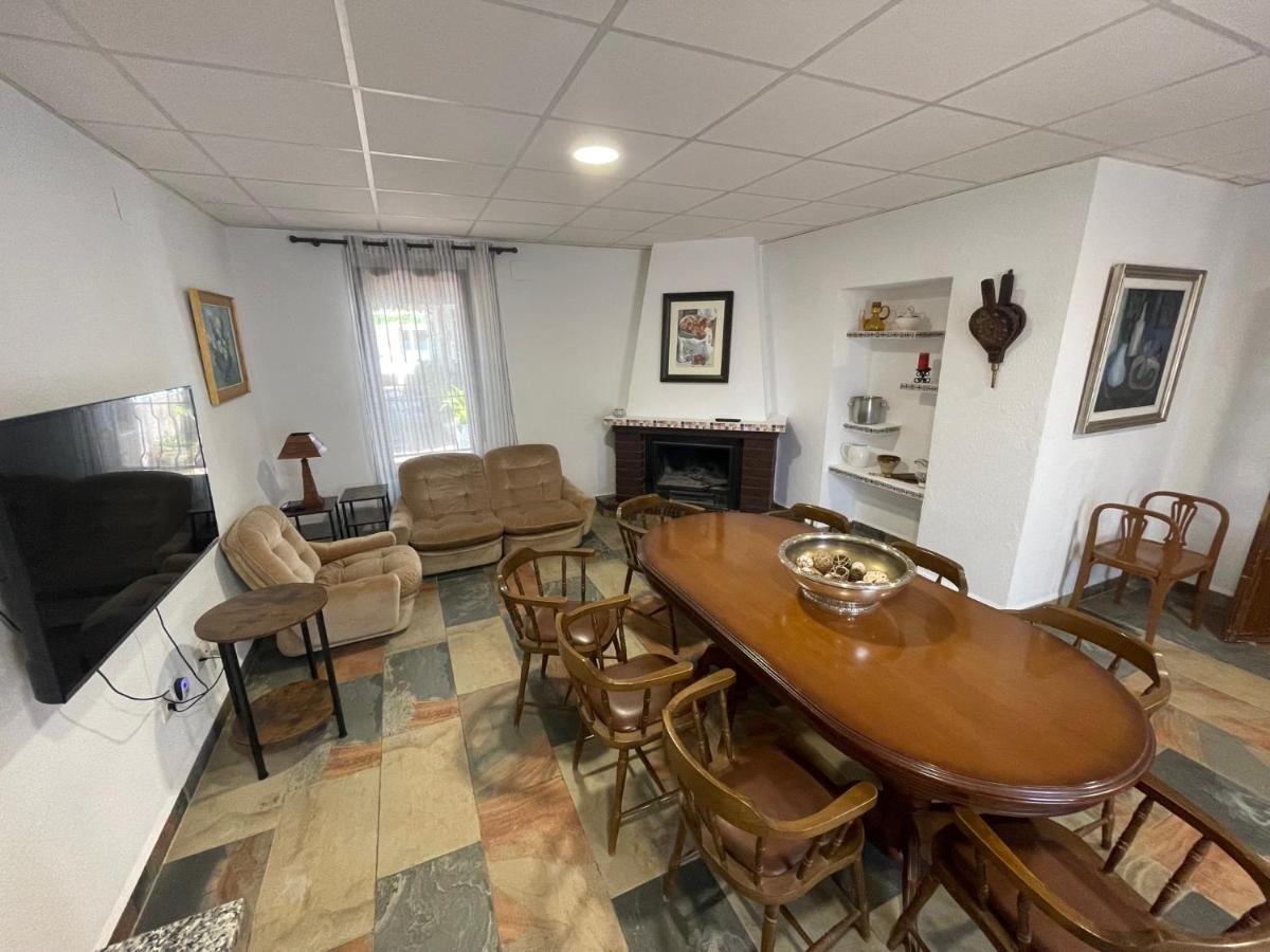 Senia Tomaset II Villa Onil Екстериор снимка